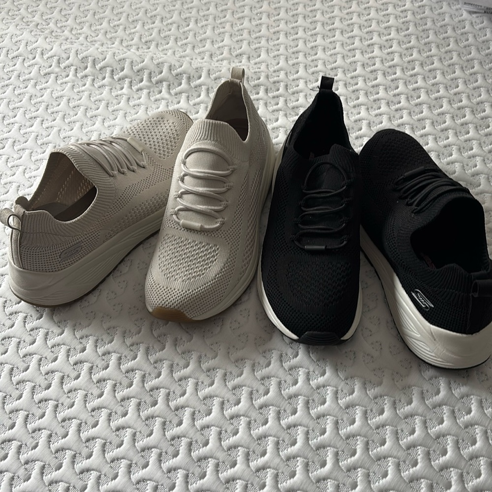 Sketchers sneakers selling both sets together worn once.